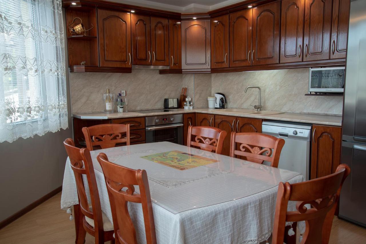 Apartment Veda Veliko Turnovo Bagian luar foto
